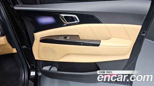 Kia Canival 2023 — photo 15