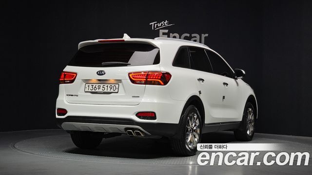 Kia Sorento 2018 — photo 2