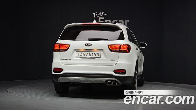 Kia Sorento 2018 — photo 4
