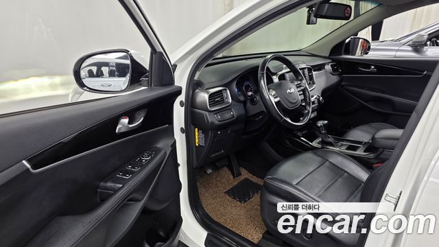 Kia Sorento 2018 — photo 13