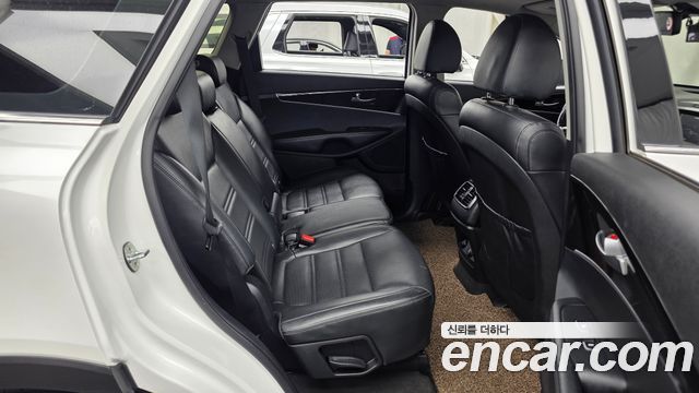 Kia Sorento 2018 — photo 18