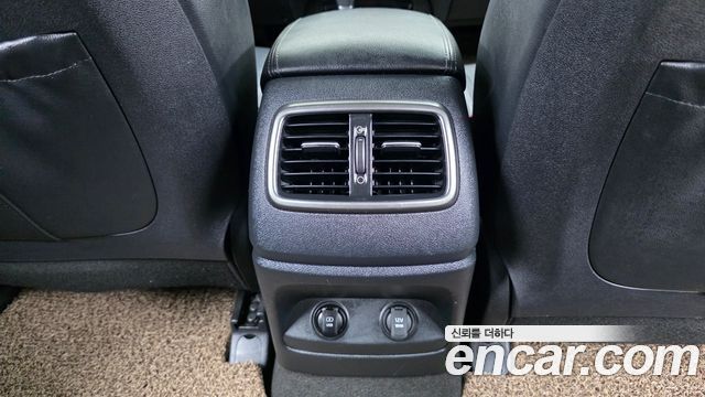 Kia Sorento 2018 — photo 28