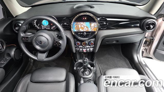 Mini Cooper 2022 — photo 7