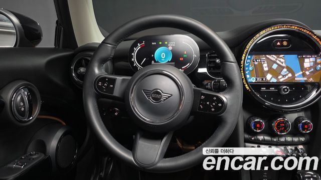 Mini Cooper 2022 — photo 13