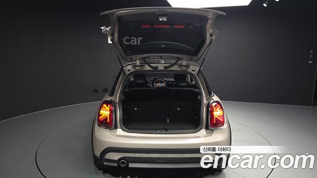 Mini Cooper 2022 — photo 20