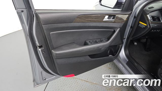 Hyundai Sonata 2015 — photo 14