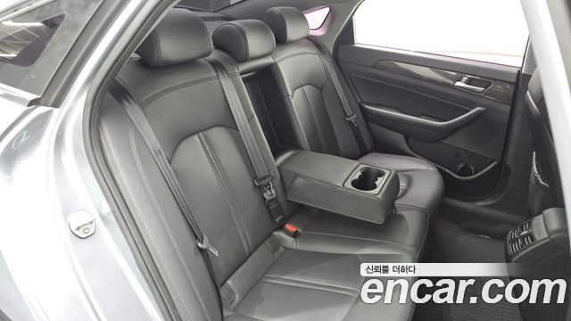 Hyundai Sonata 2015 — photo 16