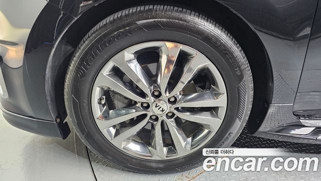 Kia Canival 2018 — photo 5