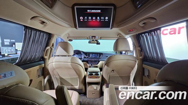 Kia Canival 2018 — photo 19