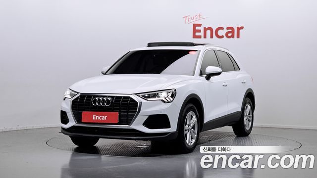 Audi Q3 2020 — photo 1