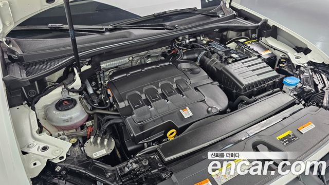Audi Q3 2020 — photo 6