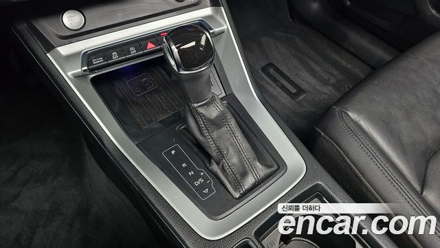Audi Q3 2020 — photo 12
