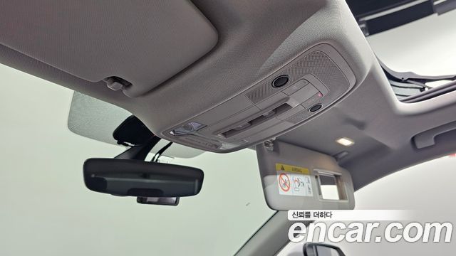 Audi Q3 2020 — photo 25