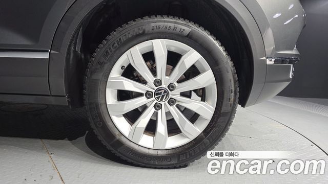 Volkswagen T-Roc 2021 — photo 5