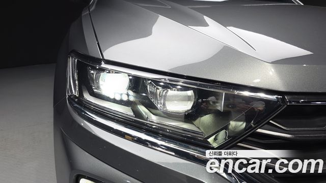 Volkswagen T-Roc 2021 — photo 8