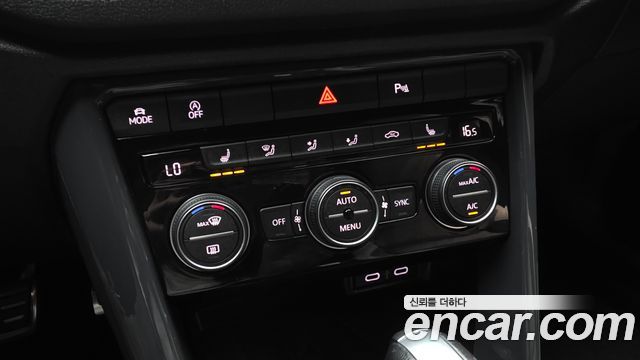 Volkswagen T-Roc 2021 — photo 30