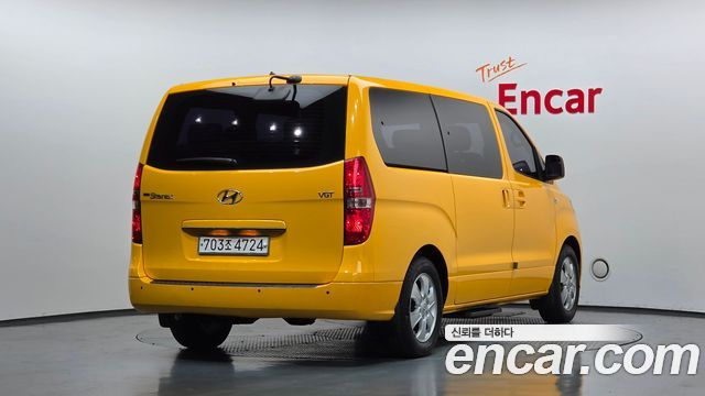 Hyundai Starex 2020 — photo 2