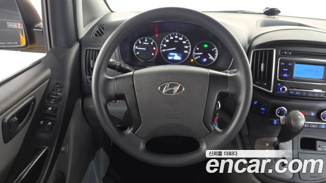 Hyundai Starex 2020 — photo 13