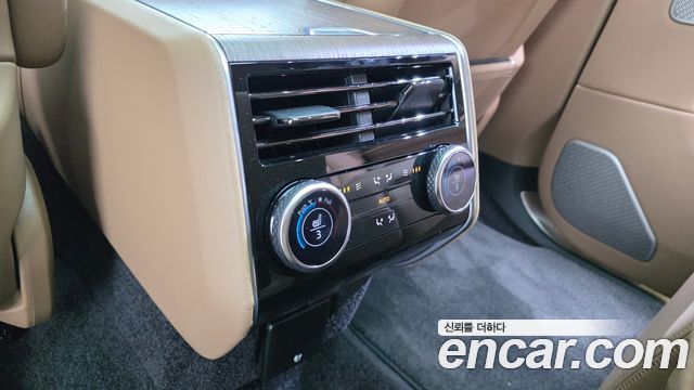 Land Rover Range Rover 2026 — photo 18