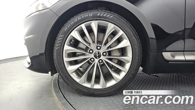 Kia K9 2022 — photo 5