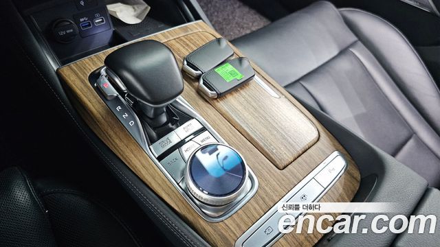 Kia K9 2022 — photo 9