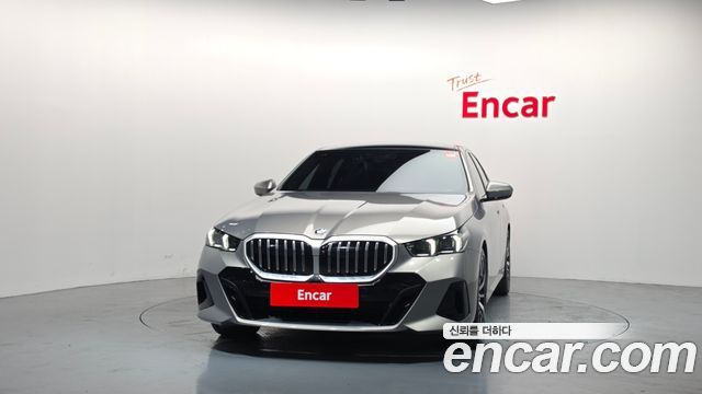 BMW 5-Series 2025 — photo 3