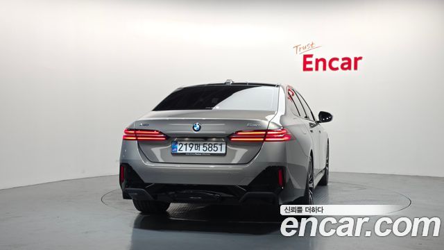 BMW 5-Series 2025 — photo 4
