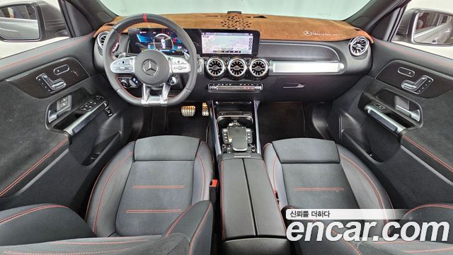 Mercedes-Benz GLB-Class 2022 — photo 10