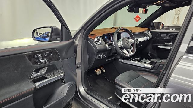 Mercedes-Benz GLB-Class 2022 — photo 13