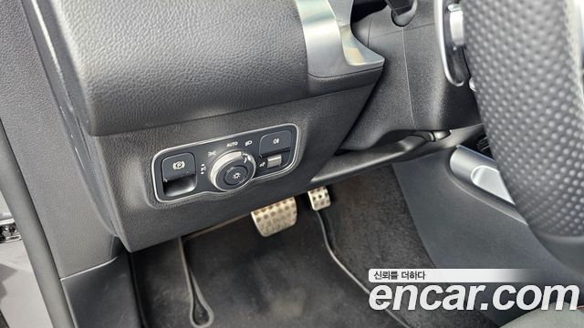 Mercedes-Benz GLB-Class 2022 — photo 25