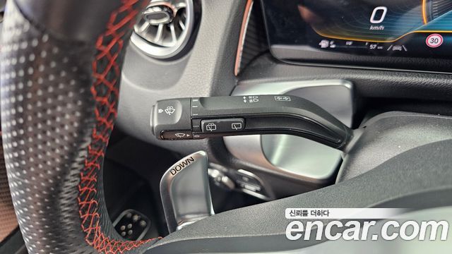 Mercedes-Benz GLB-Class 2022 — photo 27