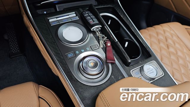 Genesis GV80 2022 — photo 12
