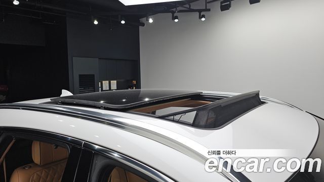 Genesis GV80 2022 — photo 23