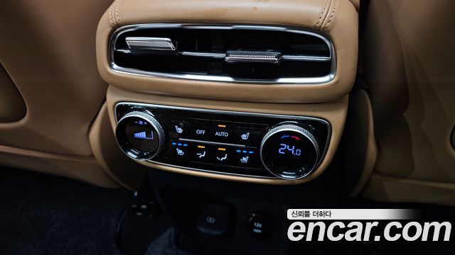 Genesis GV80 2022 — photo 25