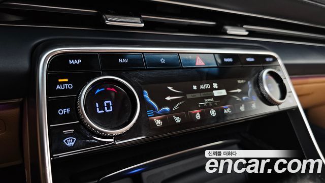Genesis GV80 2022 — photo 29
