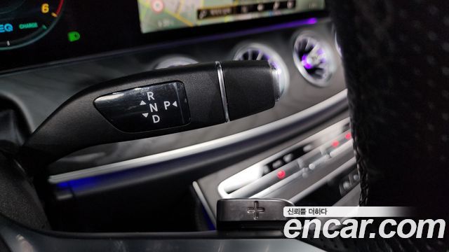 Mercedes-Benz CLS-Class 2022 — photo 12