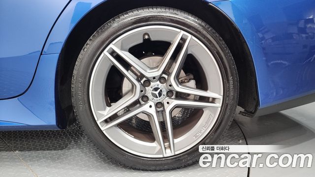 Mercedes-Benz CLS-Class 2022 — photo 7