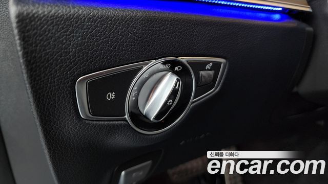 Mercedes-Benz CLS-Class 2022 — photo 27