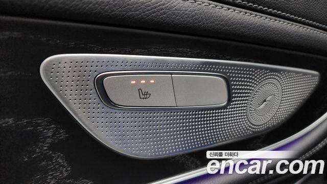 Mercedes-Benz CLS-Class 2022 — photo 30
