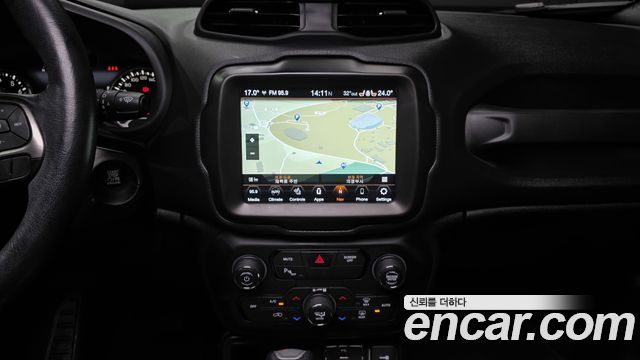 Jeep Renegade 2019 — photo 14