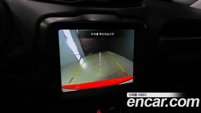 Jeep Renegade 2019 — photo 15