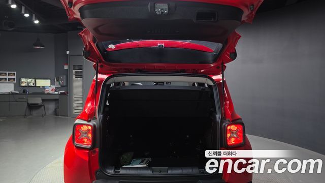 Jeep Renegade 2019 — photo 20