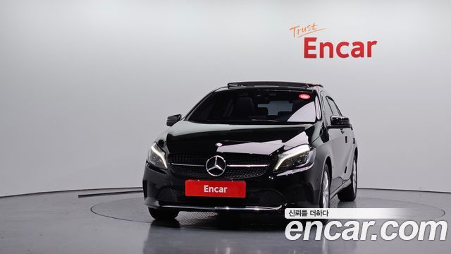 Mercedes-Benz A-Class 2017 — photo 3