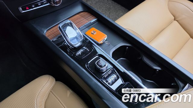 Volvo S60 2021 — photo 9