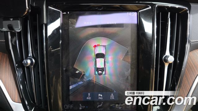 Volvo S60 2021 — photo 14