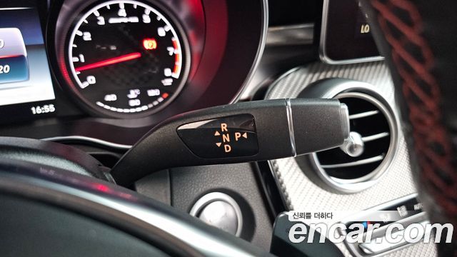 Mercedes-Benz C-Class 2018 — photo 12