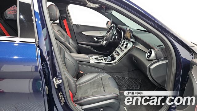 Mercedes-Benz C-Class 2018 — photo 16