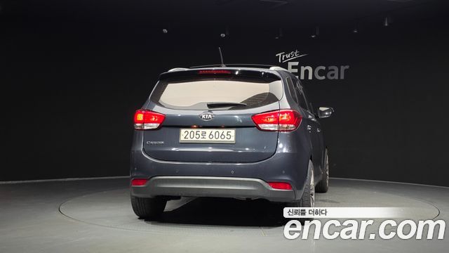 Kia Carens 2014 — photo 4