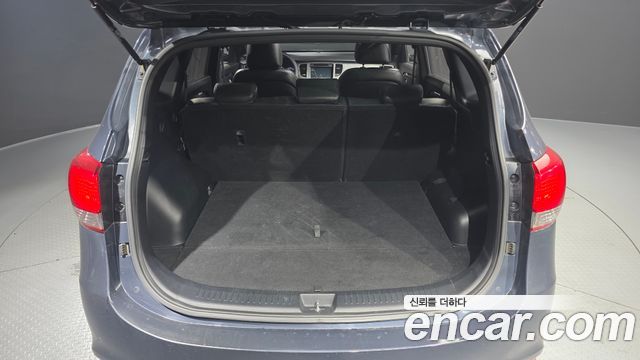 Kia Carens 2014 — photo 20