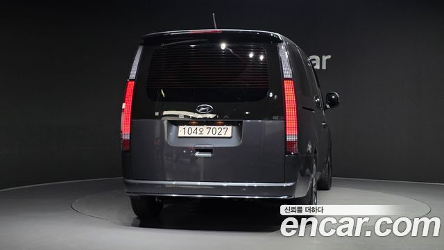 Hyundai Staria 2022 — photo 4
